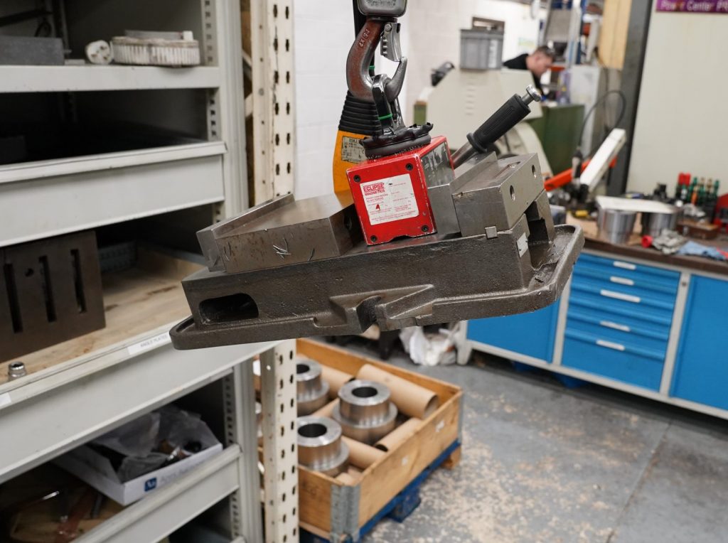 ultralift_plus_magnetic_lifter